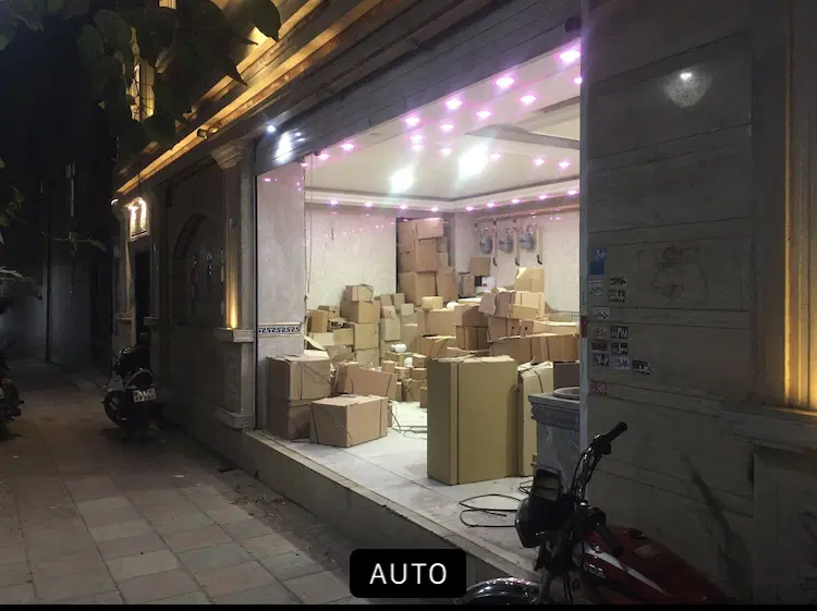 ۵۵متر انبار  تجاری  شو روم  کارگاه بی سر و صدا