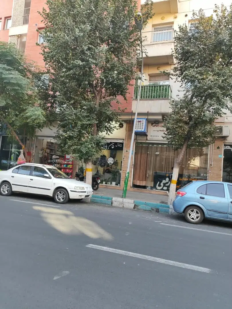 مختاری شرقی ۲۹ متر مغازه ی تجاری