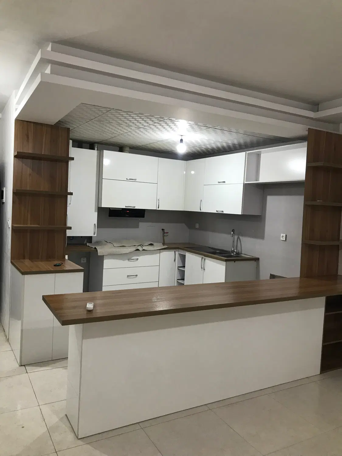 رهن کامل اپارتمان ۱۲۰ متری صفر لوکس طلاییه