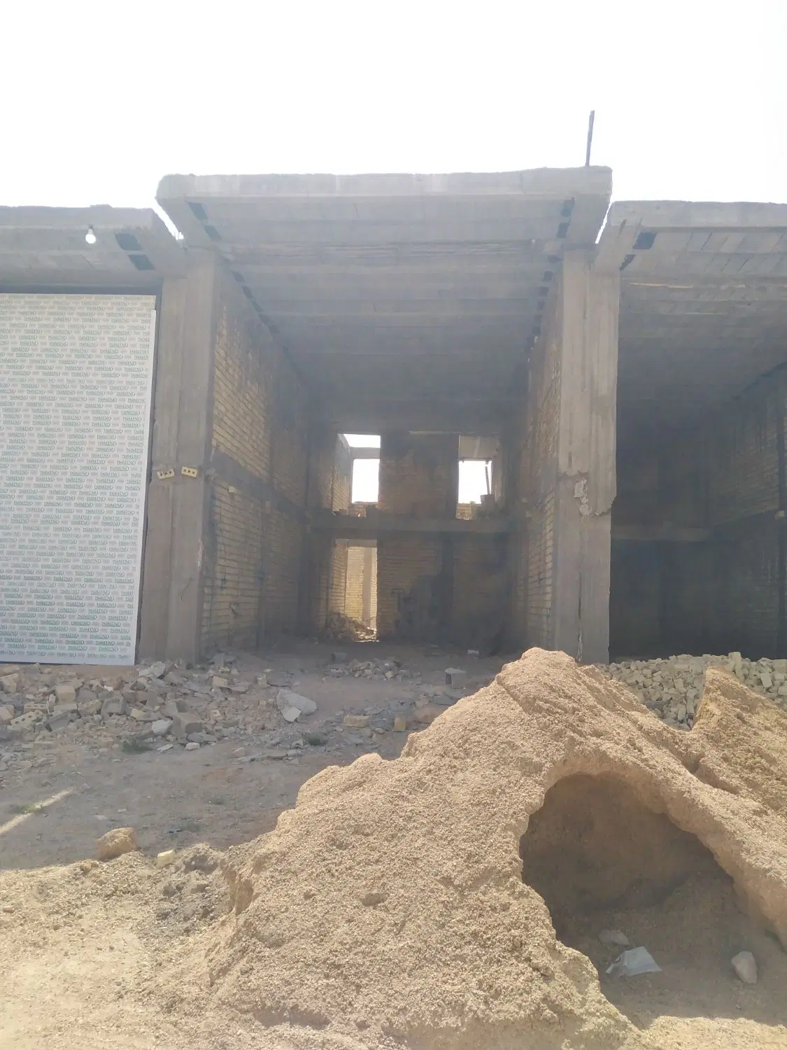 فروش یا معاوضه با زمین گویم دهنه تجاری 70متر کرونی