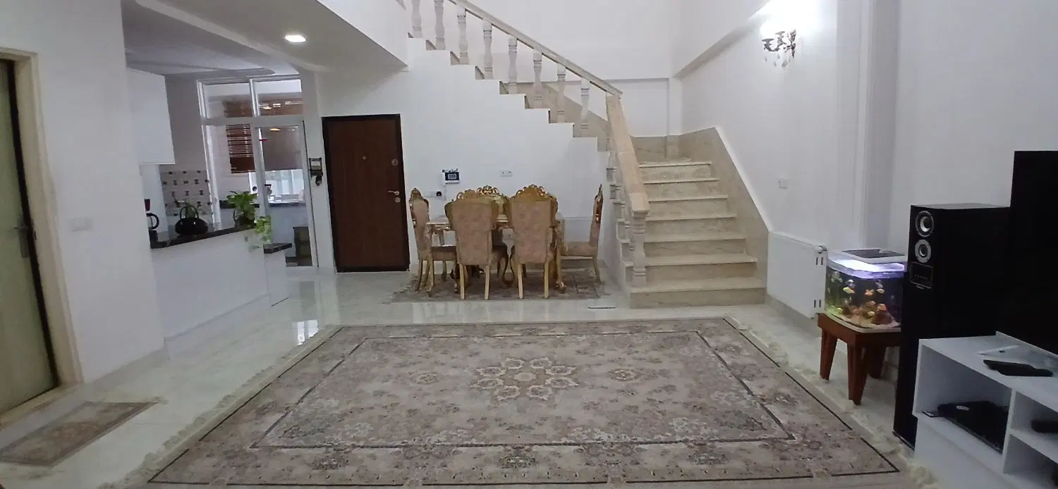 تریبلکس سنددار ۴ خواب