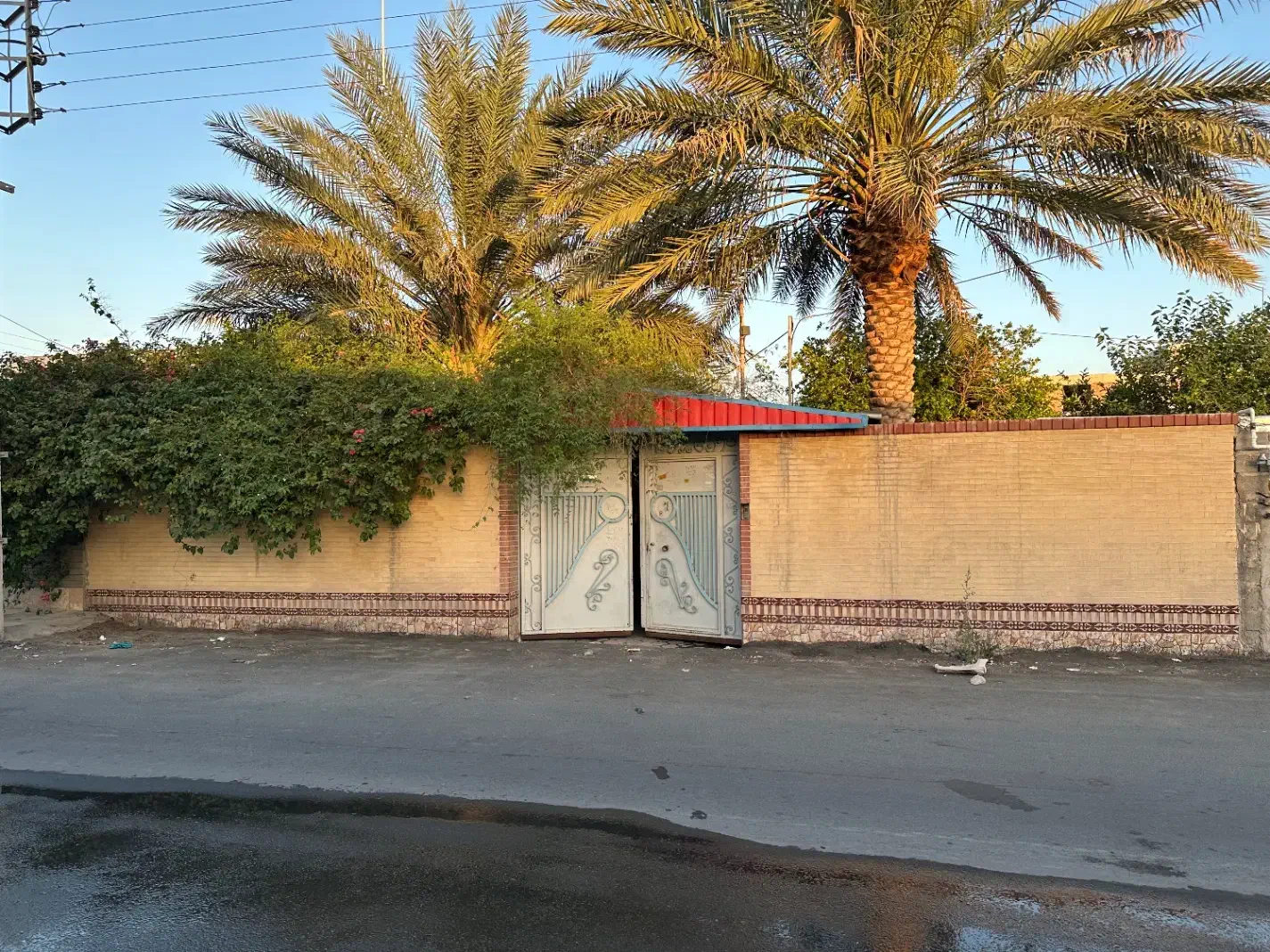 خانه خیابان استقلال ۱۴ قصبی تکمیل