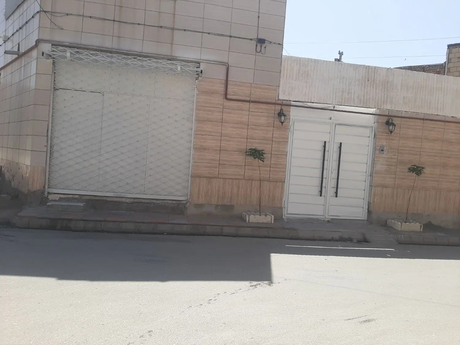 مغازه استقلال ۱۷ ممیز ۱۲ منزل سوم سمت راست