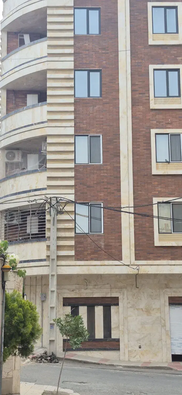 فروش ۸۵ متر نوساز کم واحد باغستان غربی