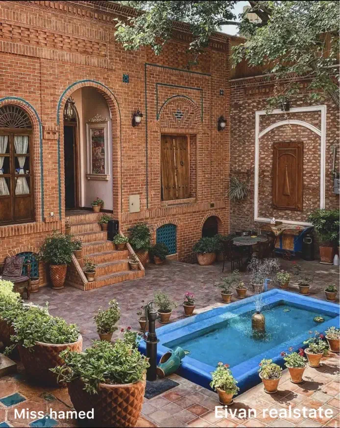 ویلایی فکوری ۲۷۵ متری