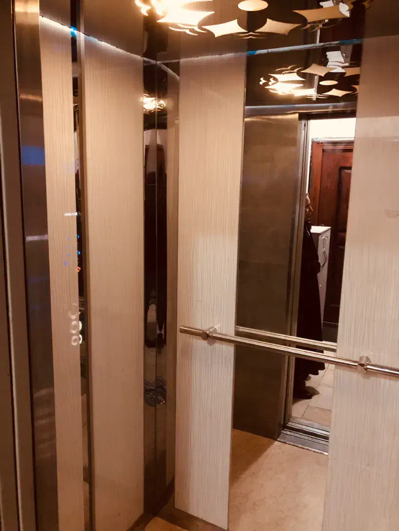 ۹۵ متر نوساز. انباری و پارکینگ.  رودکی آذربایجان