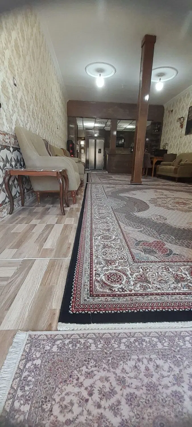 خانه در خیابان مطهری