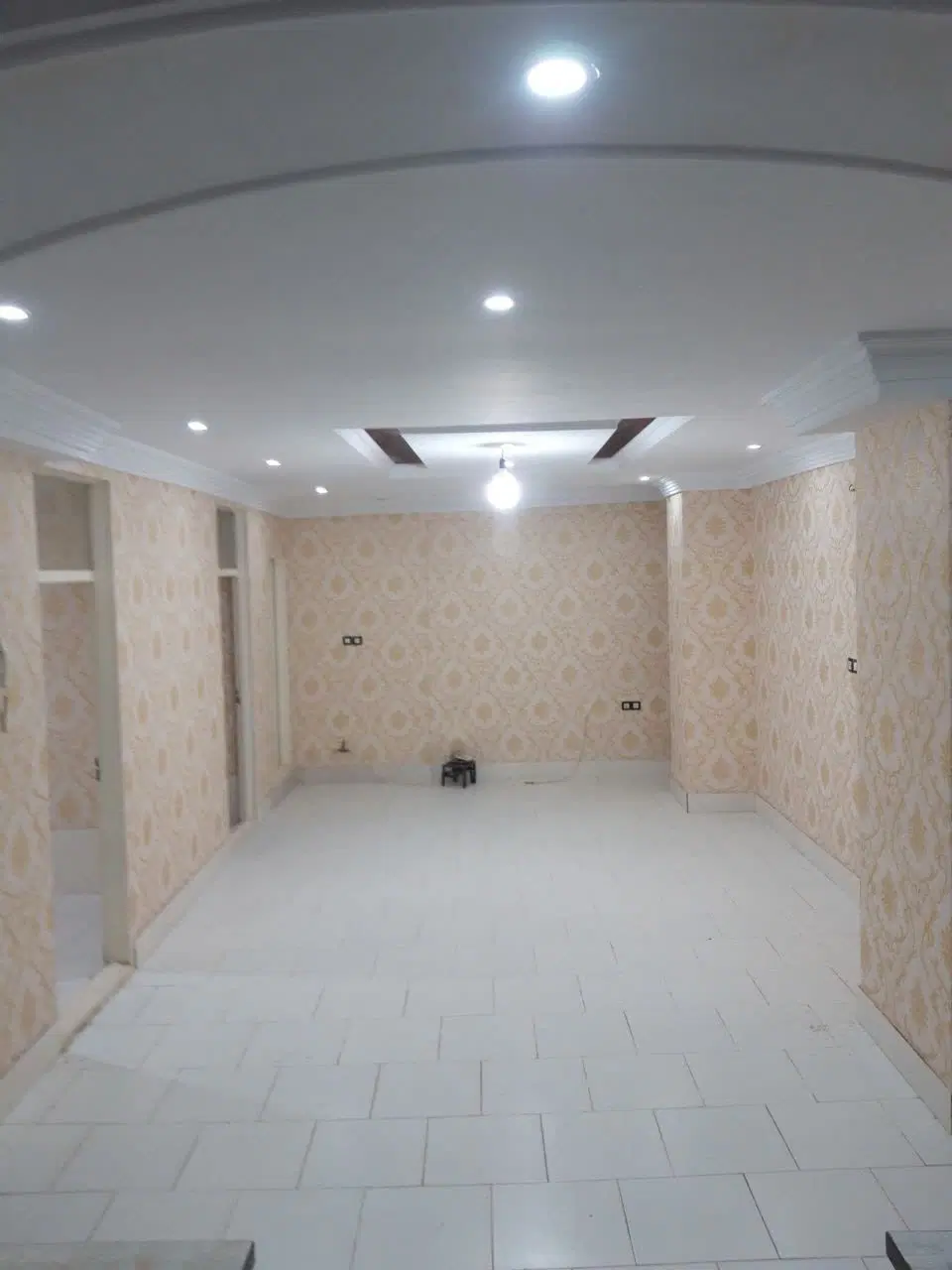 واحد مسکونی با پارکینگ