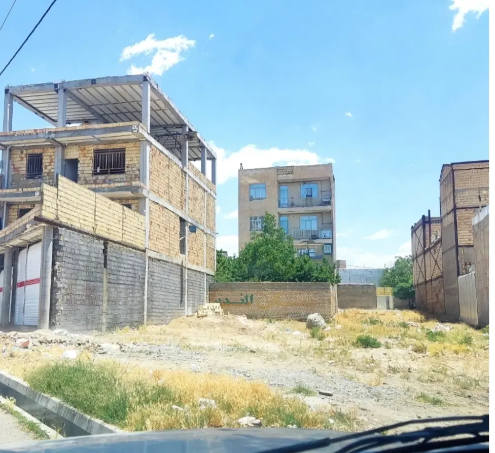 زمین 260 متری