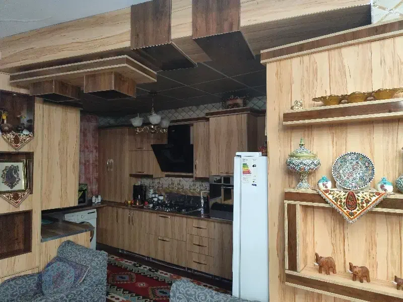 ساختمان ۱۰۰ متری بوستان