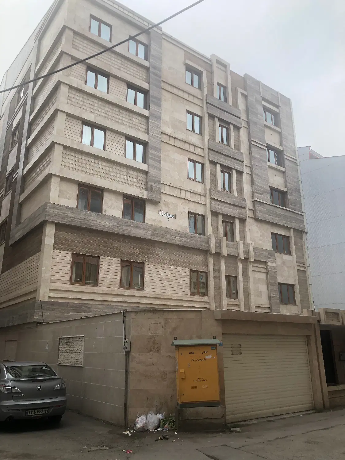 تهرانپارش شرقی_ خیابان استخر_ ۶۵ متر یکخوابه
