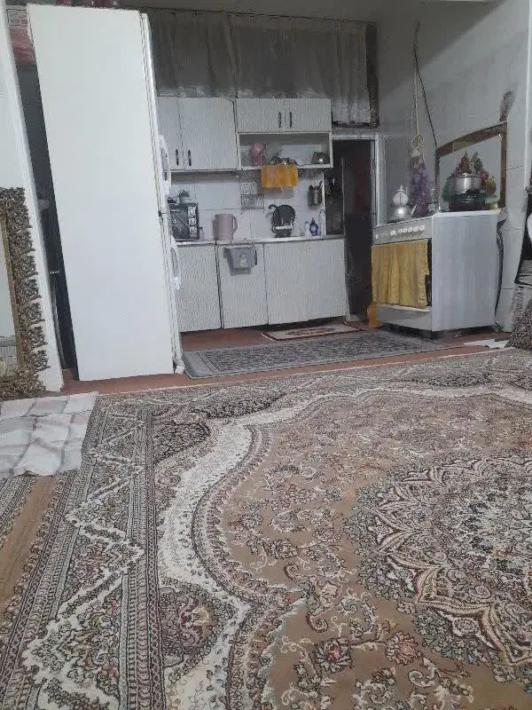 خانه پشت قواره