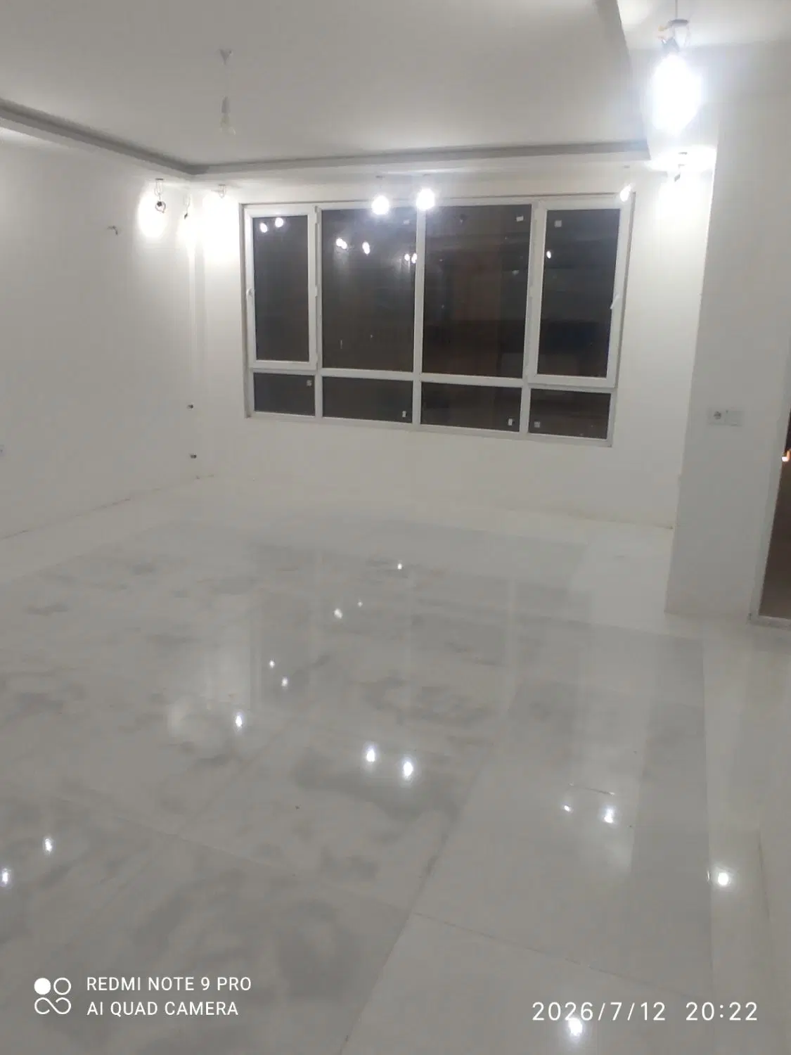 100متر قائم امکانات