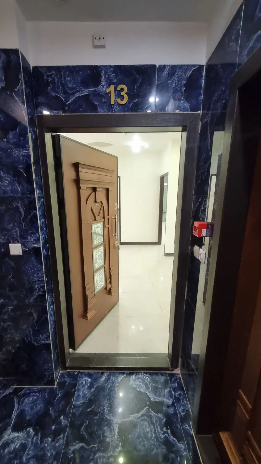 دو واحد تجاری  ۹۰ و ۷۷ متری بر بهاالدینی