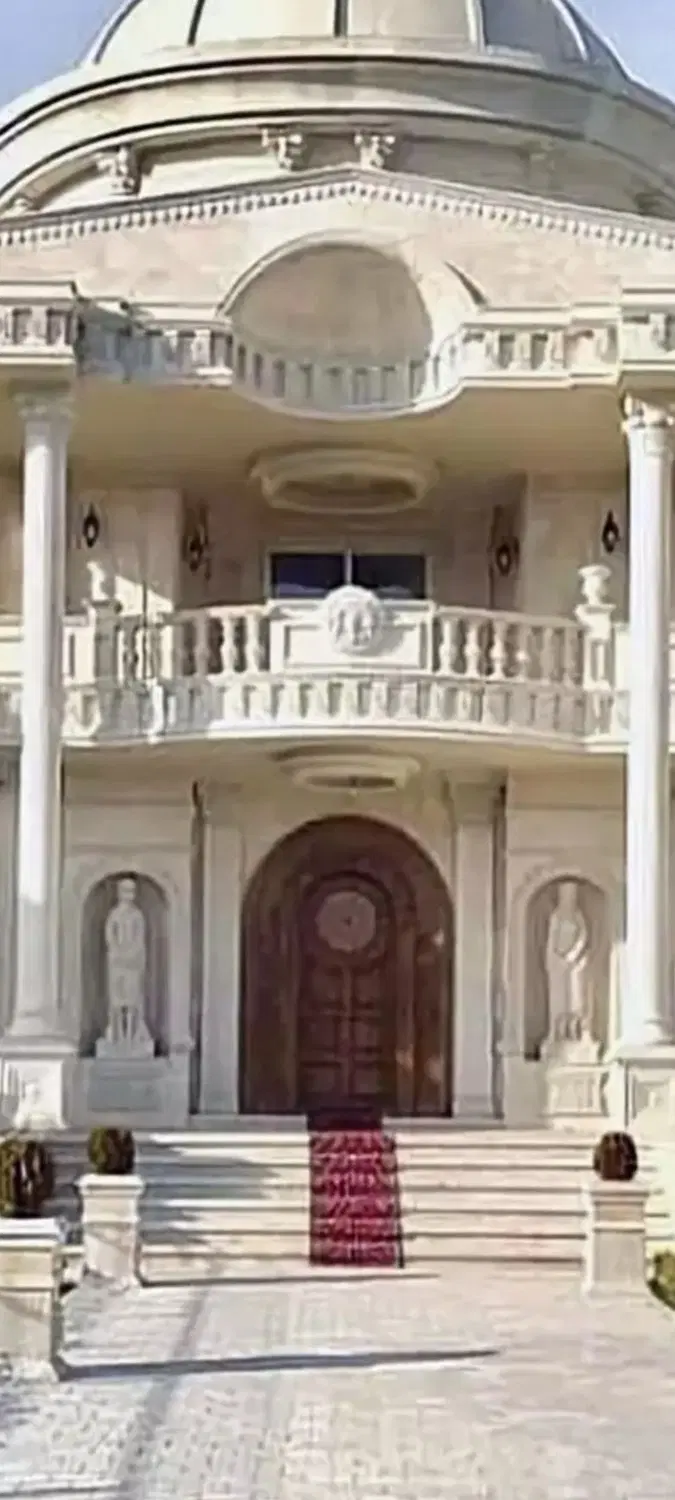 218 متر _ 3 خواب_ تک واحدی_ فردوس شرق گلستان فول
