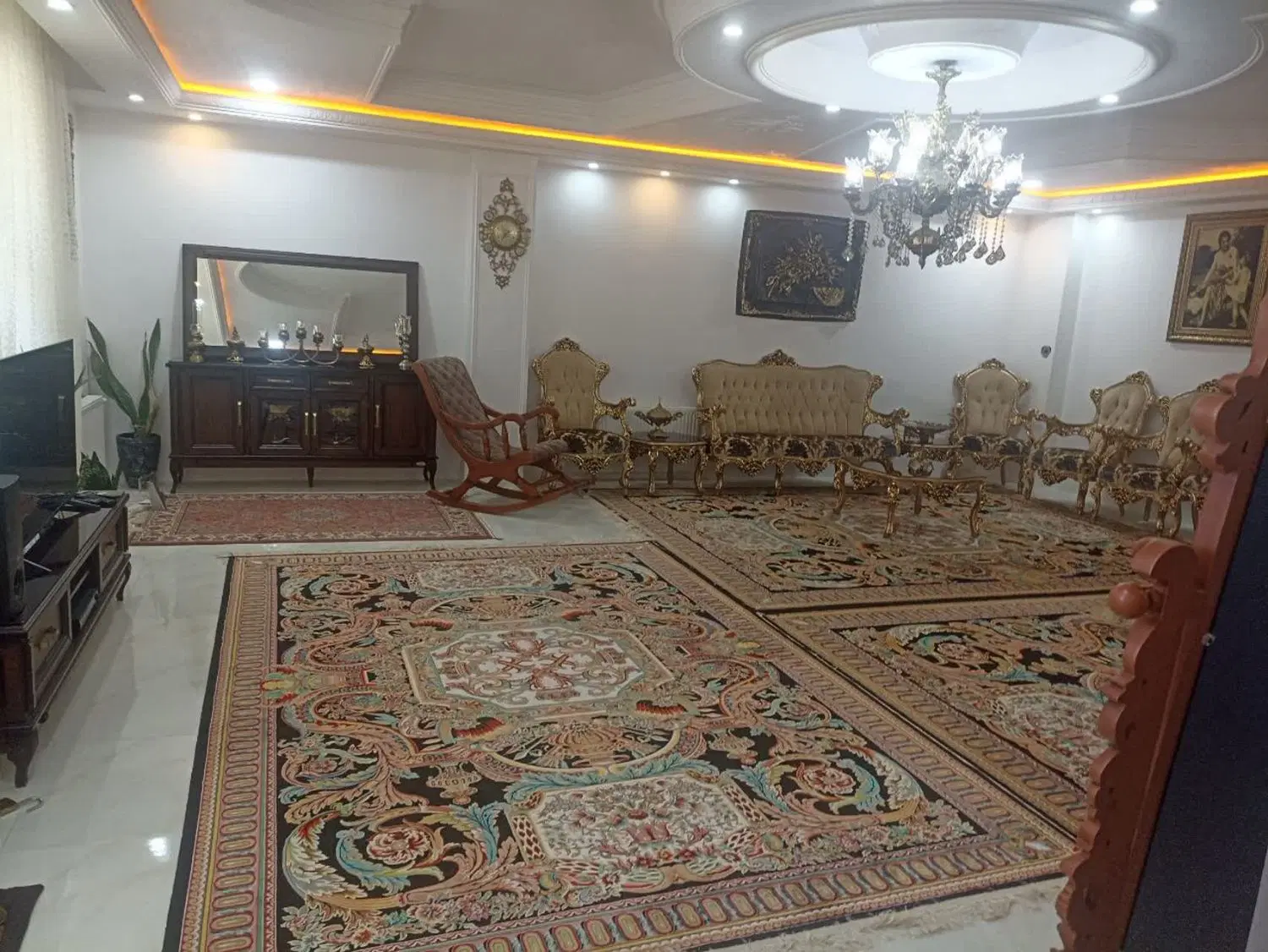دو طبقه میلاد۱۶