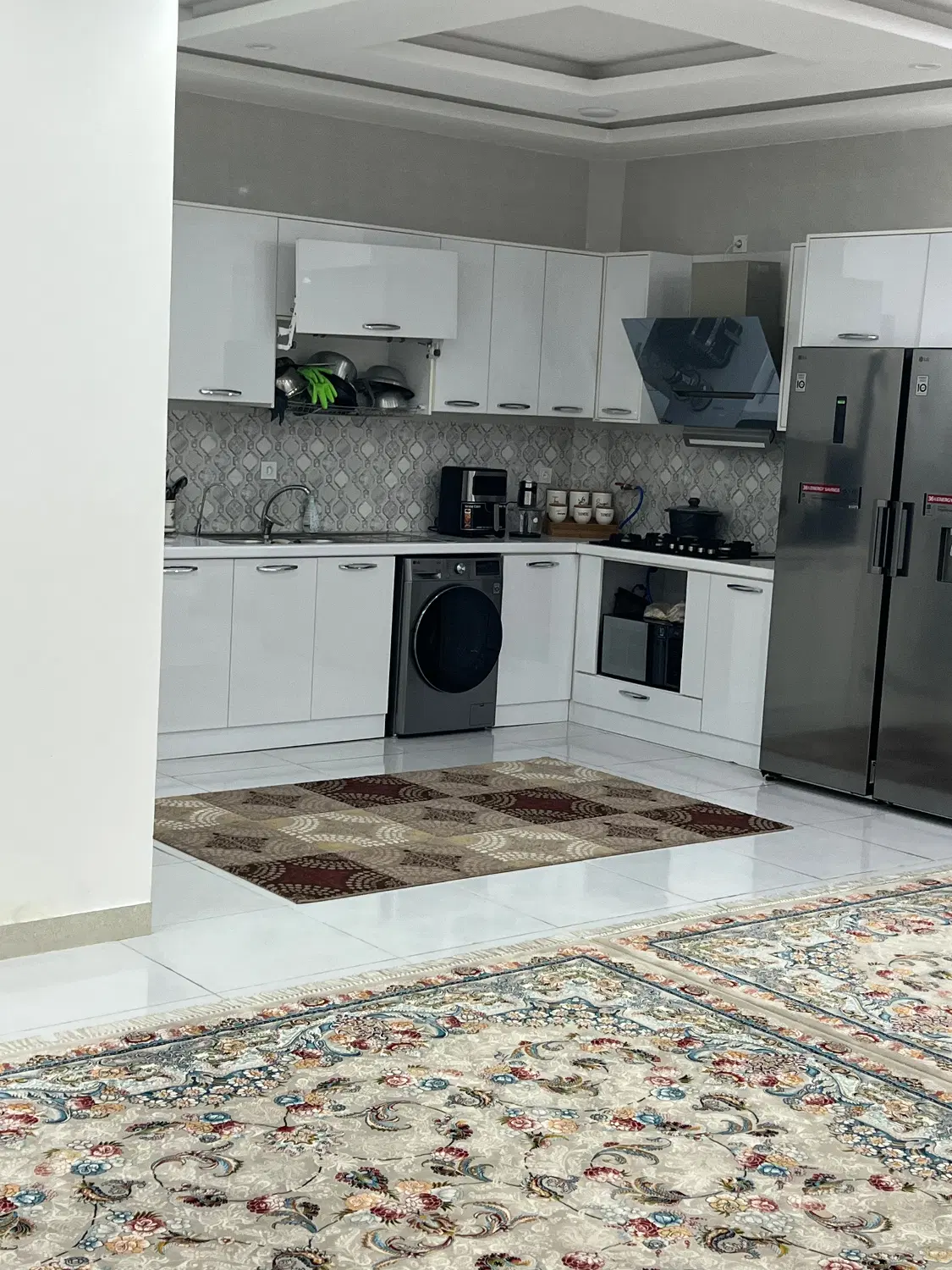رهن ویلایی  سه خواب همکف سبزآباد