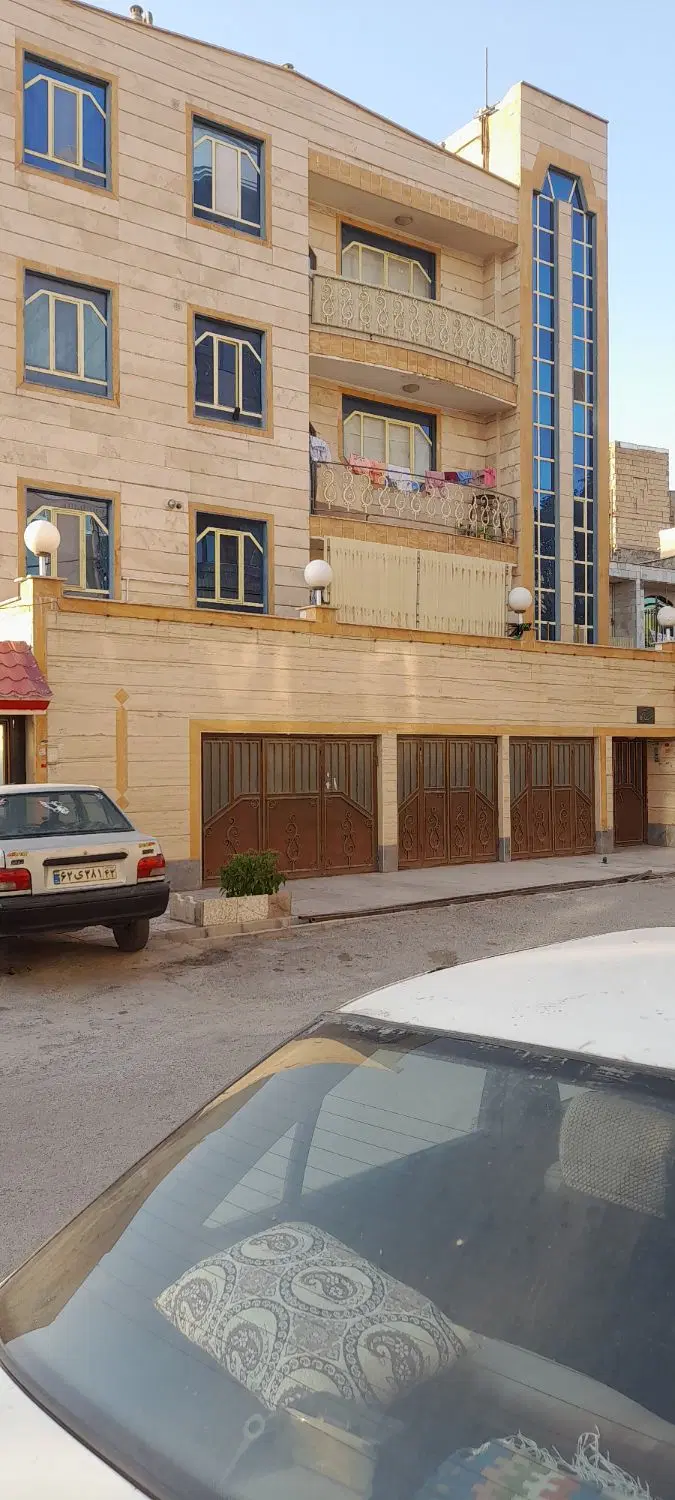 آپارتمان تک واحدی