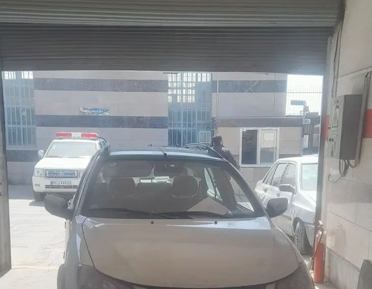مغازه فروشی