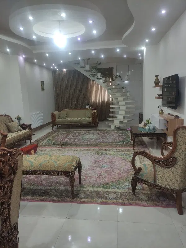 آپارتمان دوبلکس تک واحدی