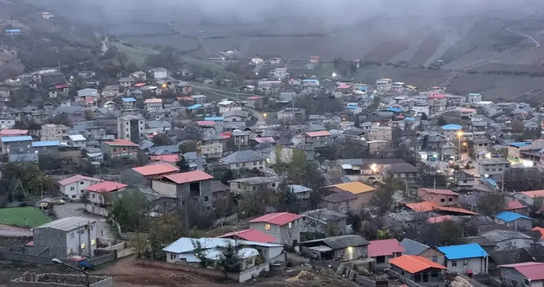 زمین نقلی ۱۲۰ متر بام کیاسر