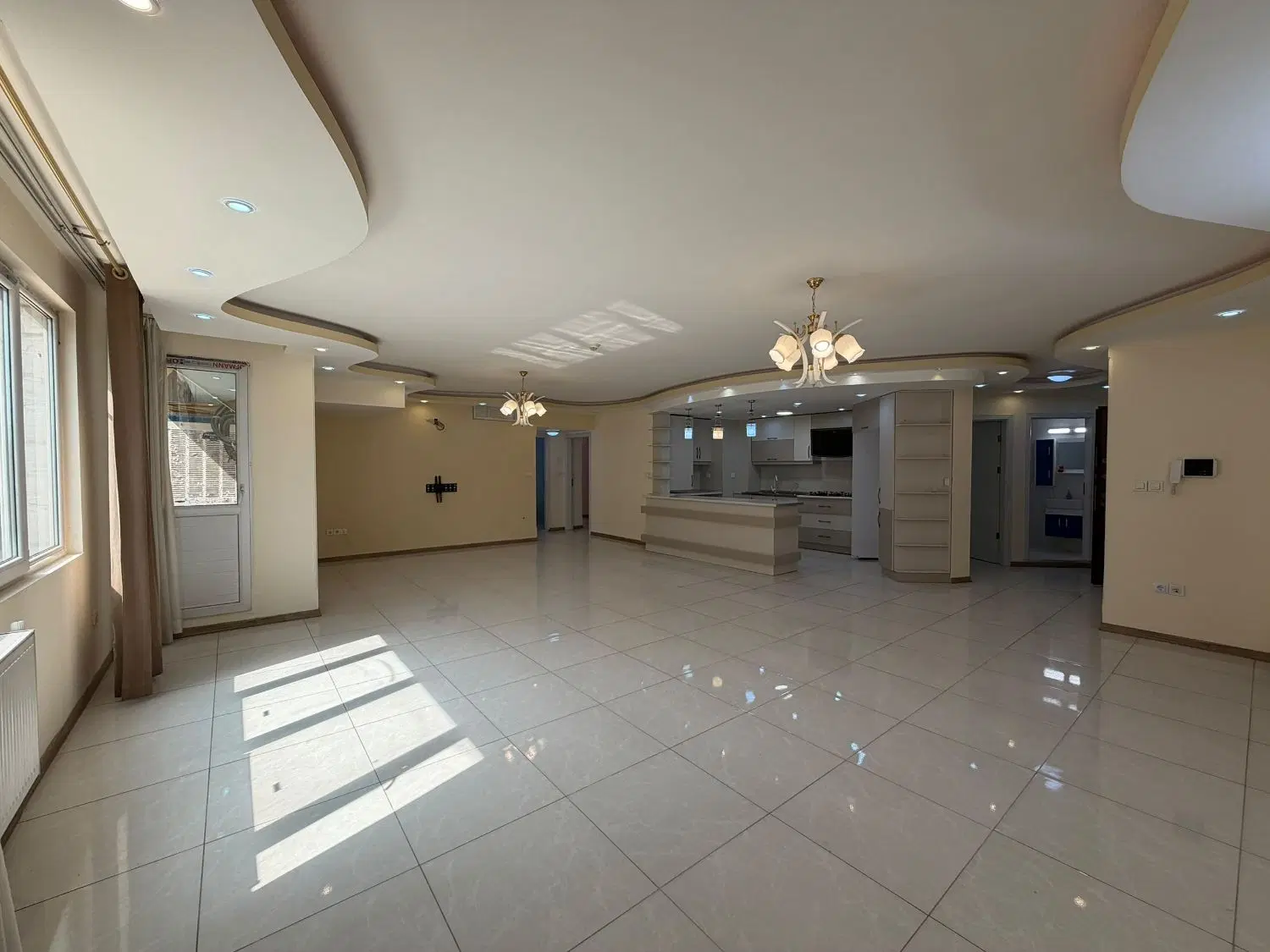 رهن و اجاره آپارتمان سه خواب ۱۸۰ متر _ فرهنگشهر