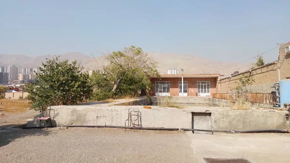 ۲۸۰۰۰ متر چهار دیواری با عرصه و اعیان منطفه ۲۱