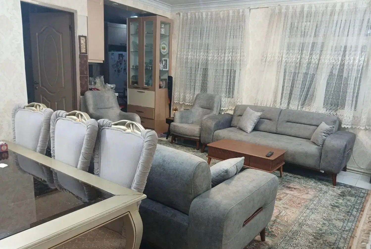 ۶۷ متر_دو خواب_ قیمت استثنایی_ طبقه اول سندی