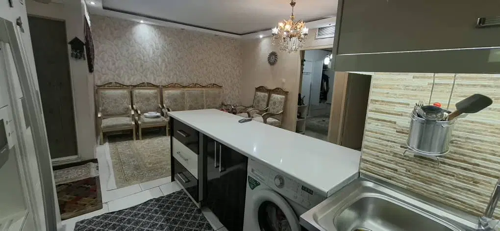 آپارتمان ۶۱ متری _ دوخواب _ پارکینگ‌دار