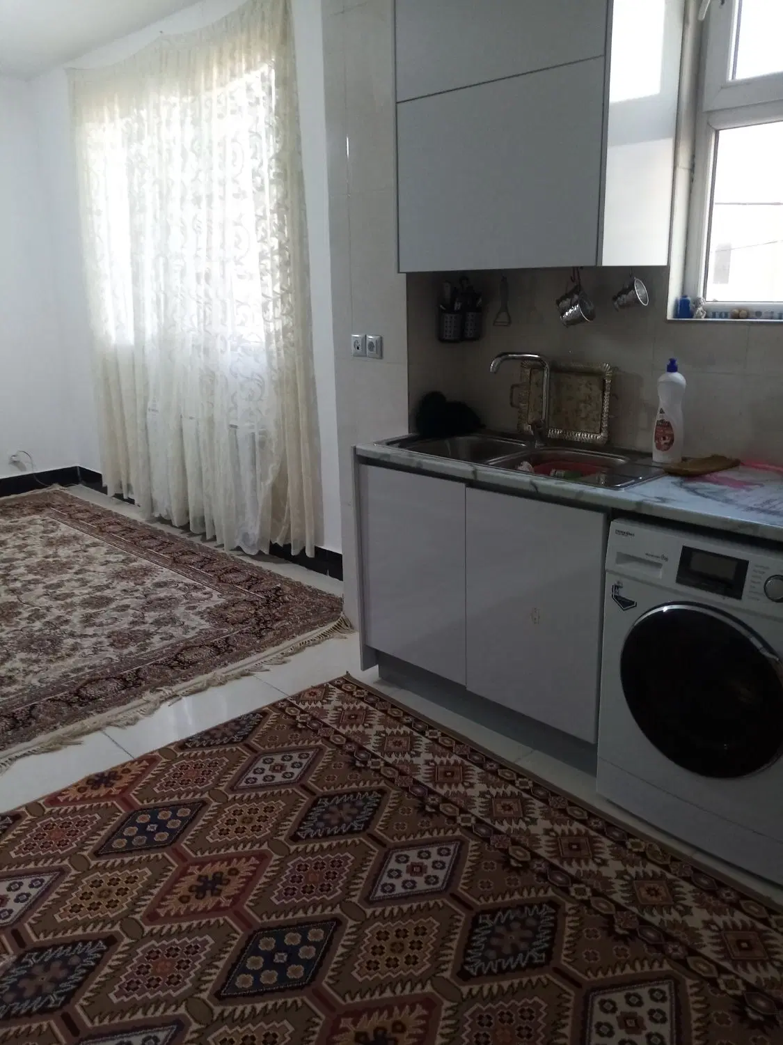 آپارتمان ارتش چشمه سفید 105 متری