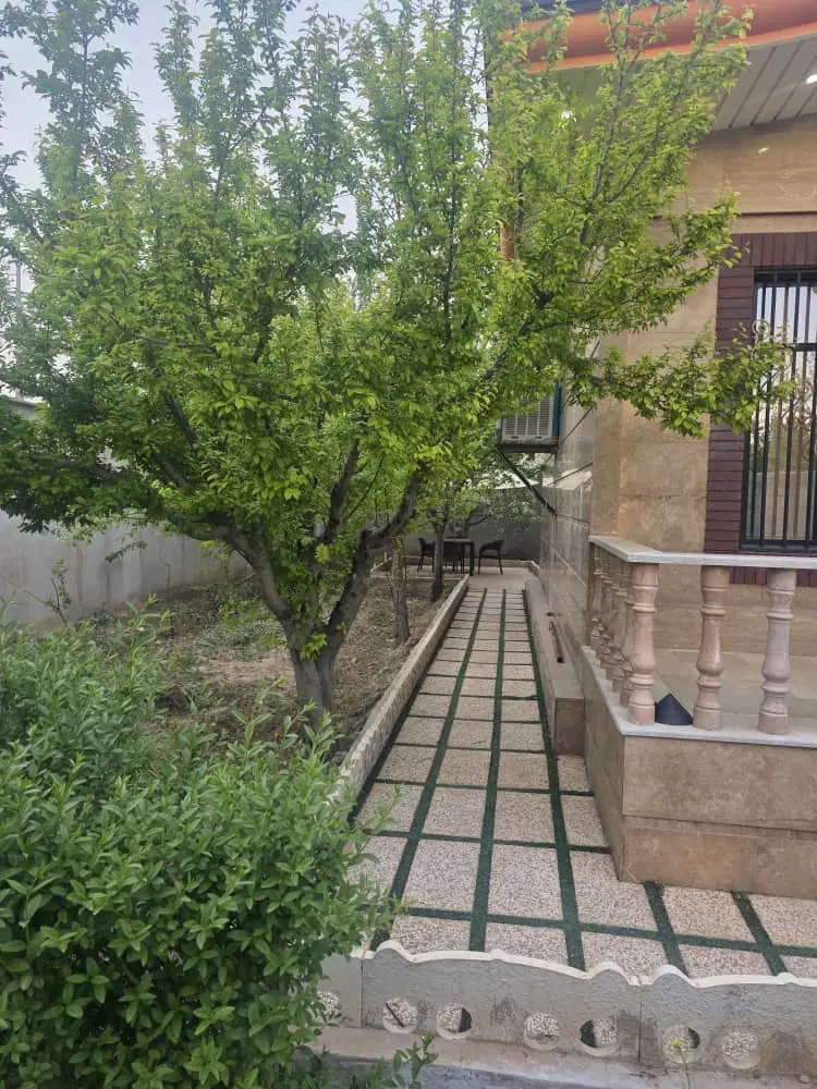 باغچه بسیار سرسبز
