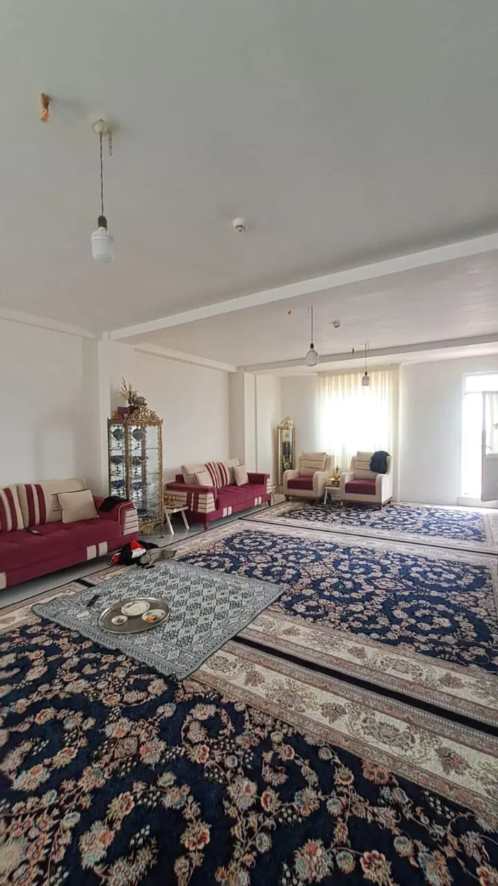 اپارتمان ۱۶۰ متر در راه انزاب کوچه شهید طریقی