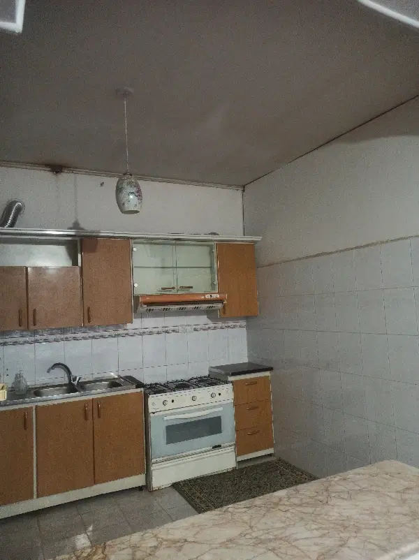 طبقه اول یک خواب