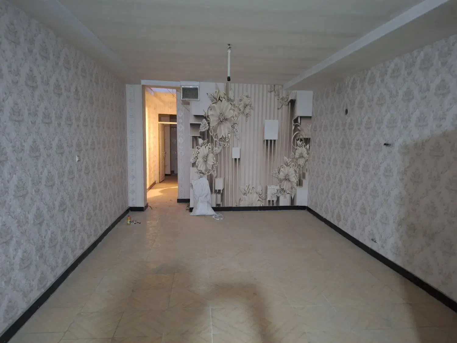 واحد اجاره ای ۸۳ متری دو خوابه