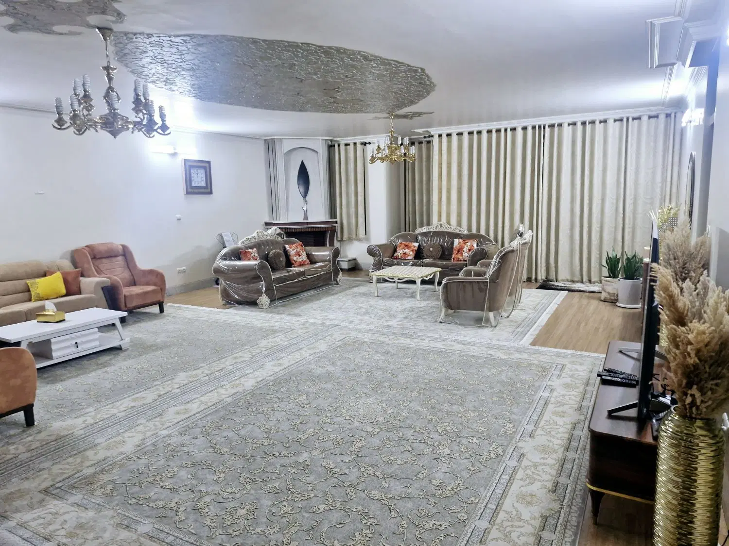اپارتمان ۱۸۰ متری خیابان ارتش