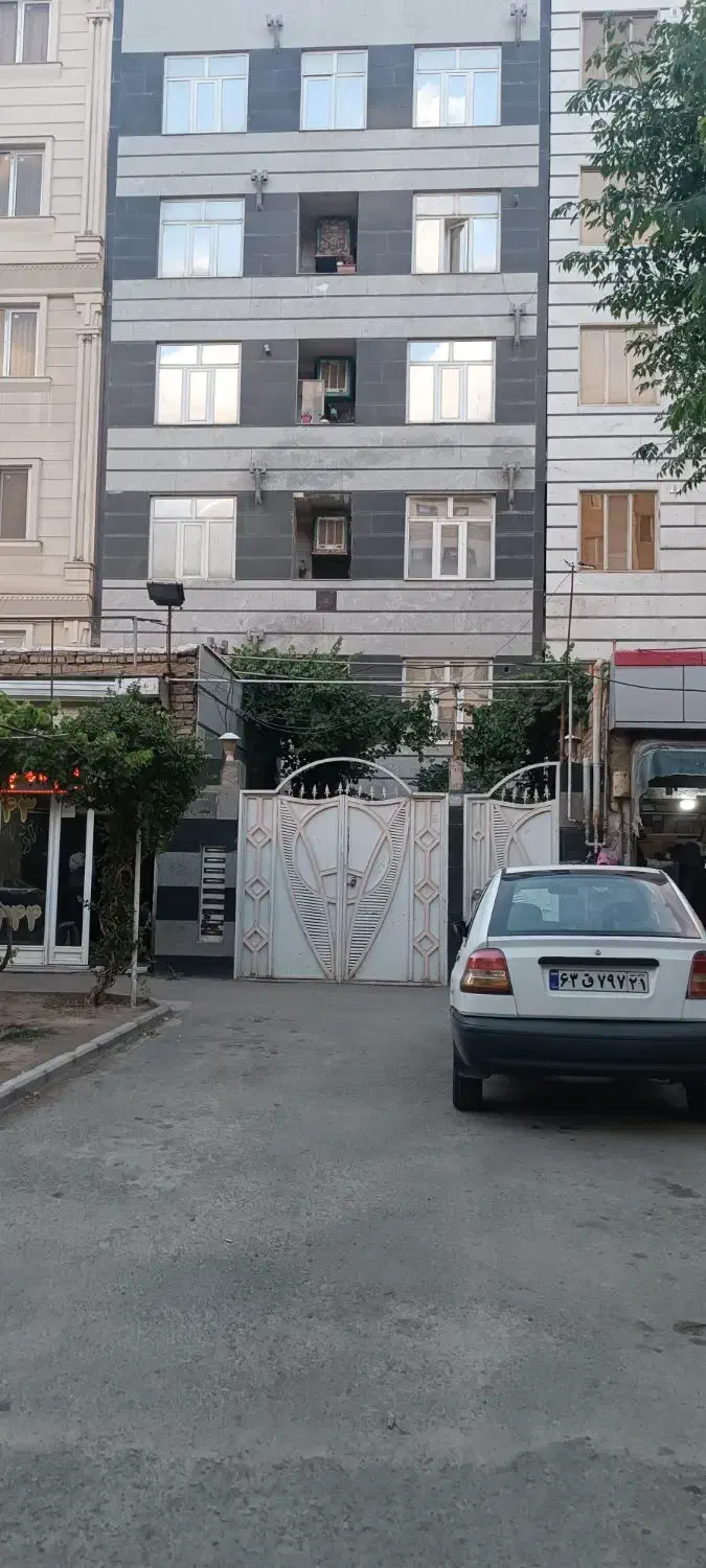 اجاره 75 متری بر خیابان فرهنگیان