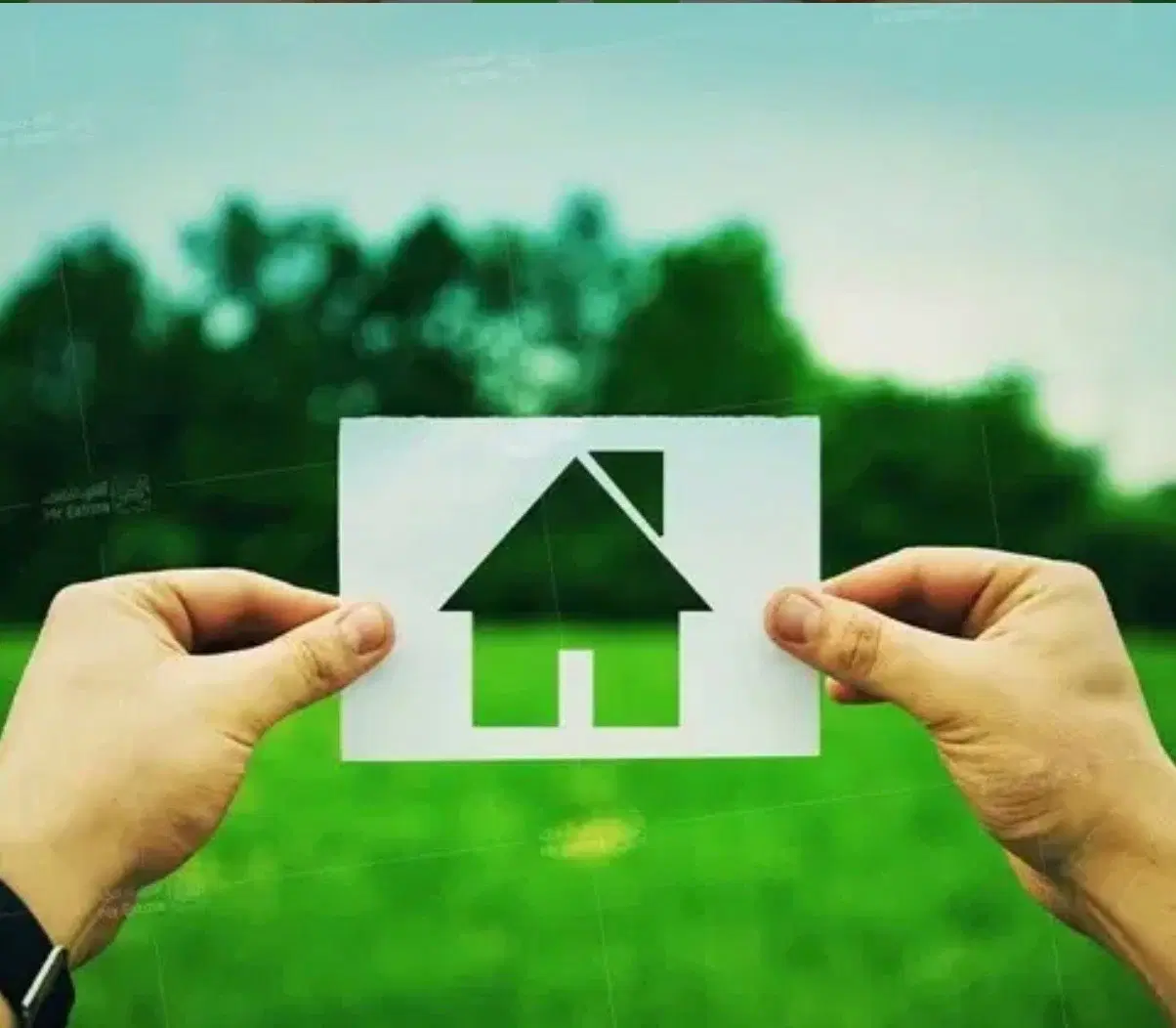 یک قطعه زمین ۳۰۰ متری