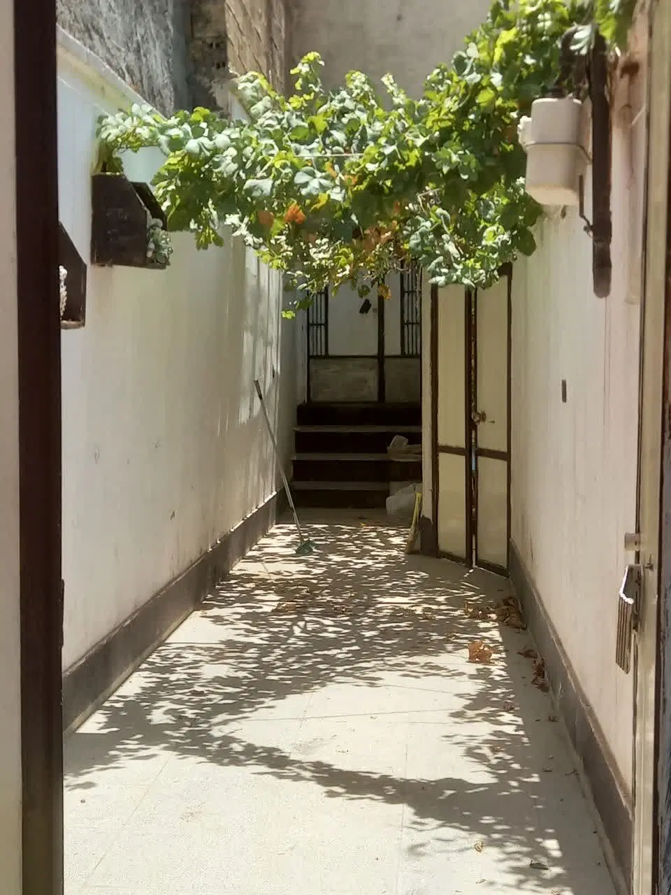 منزل دوطبقه ویلایی دربست