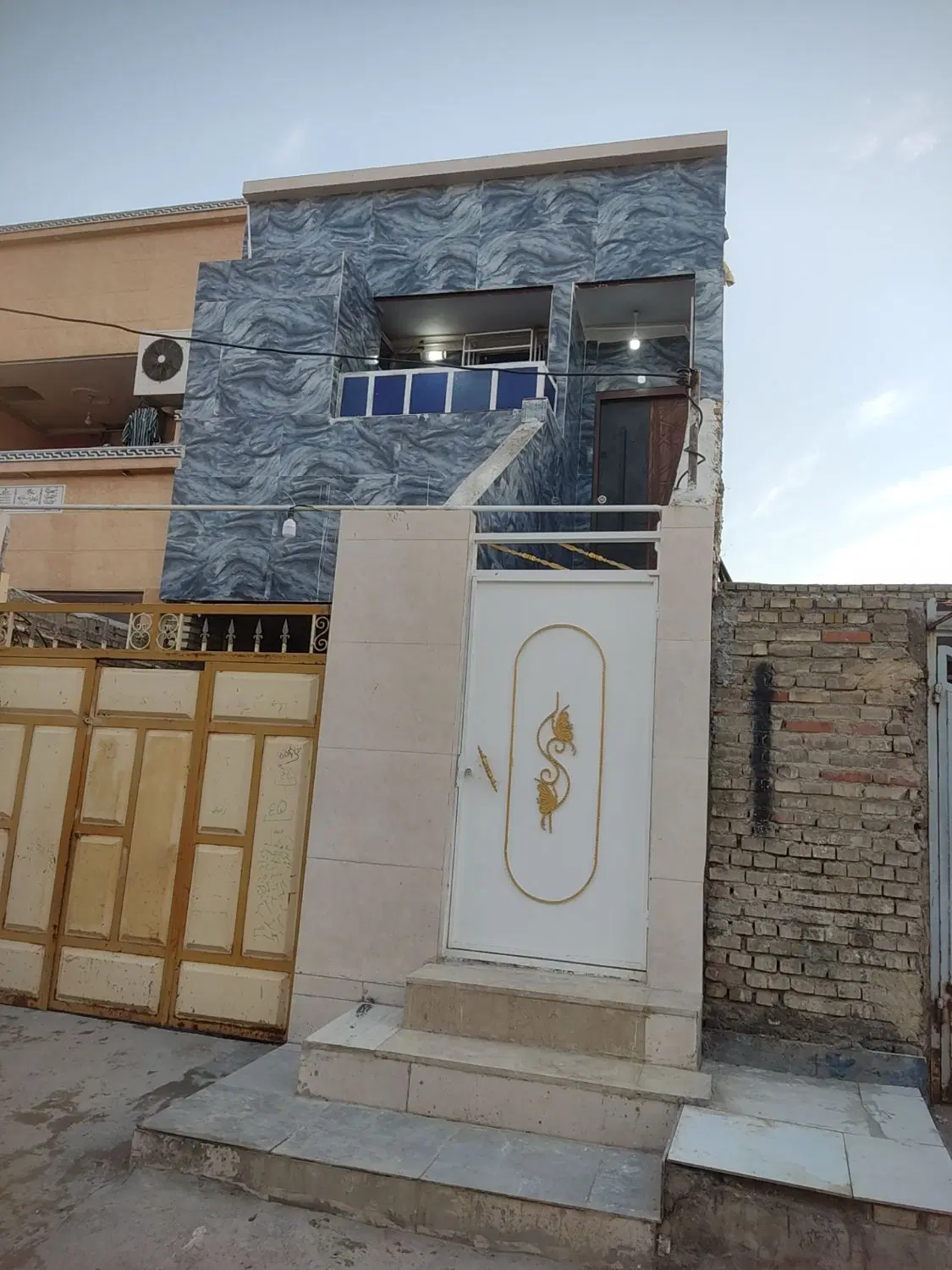 واحد بالا