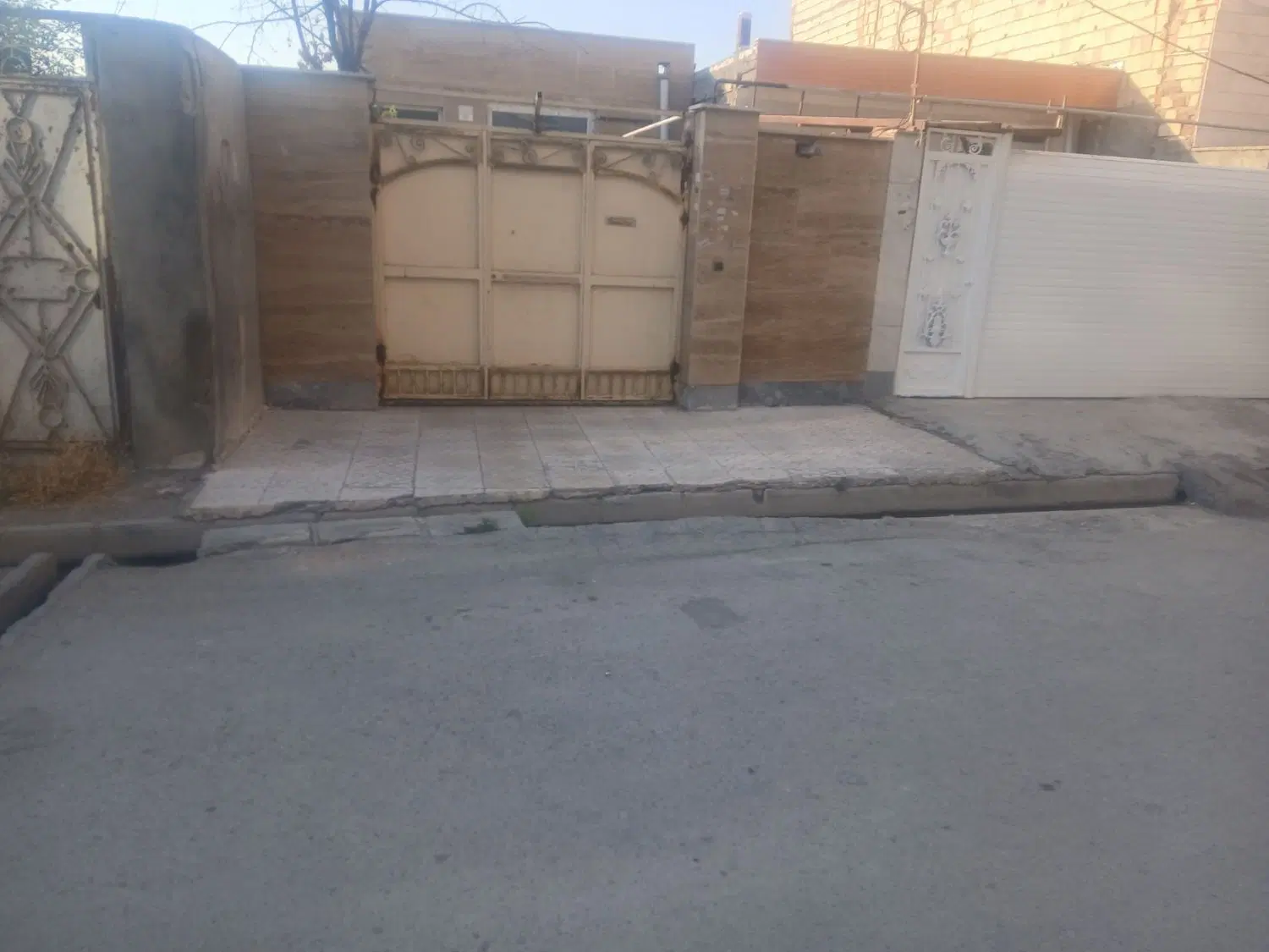 اجاره ویلایی ملاباشی نزدیک به خیابان اصلی