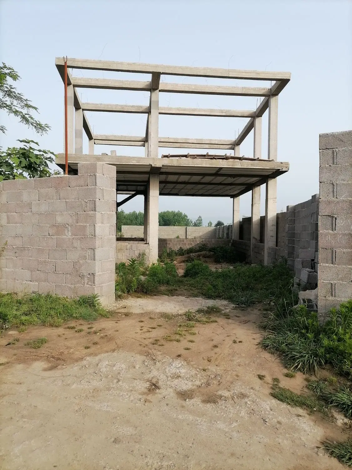 فروش ویلایی (در مرحله اسکلت)