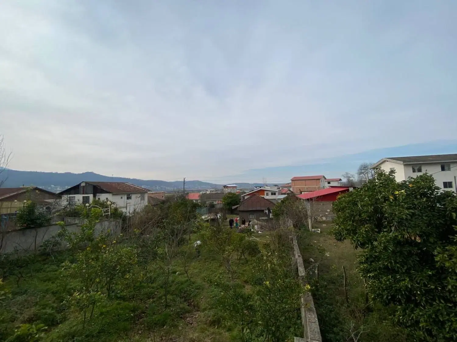 زمینی به مساحت ۷۵۰ متر