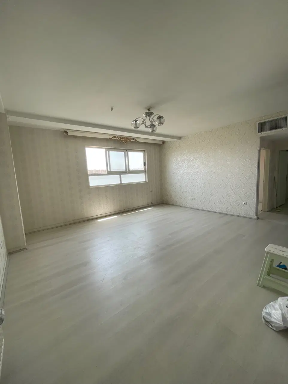رهن کامل ۹۵متری  اپارتمان استقلال پردیسان