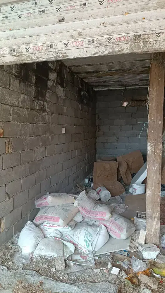 مغازه ۱۵متری سره بازار گذر مناسب انواع شغل