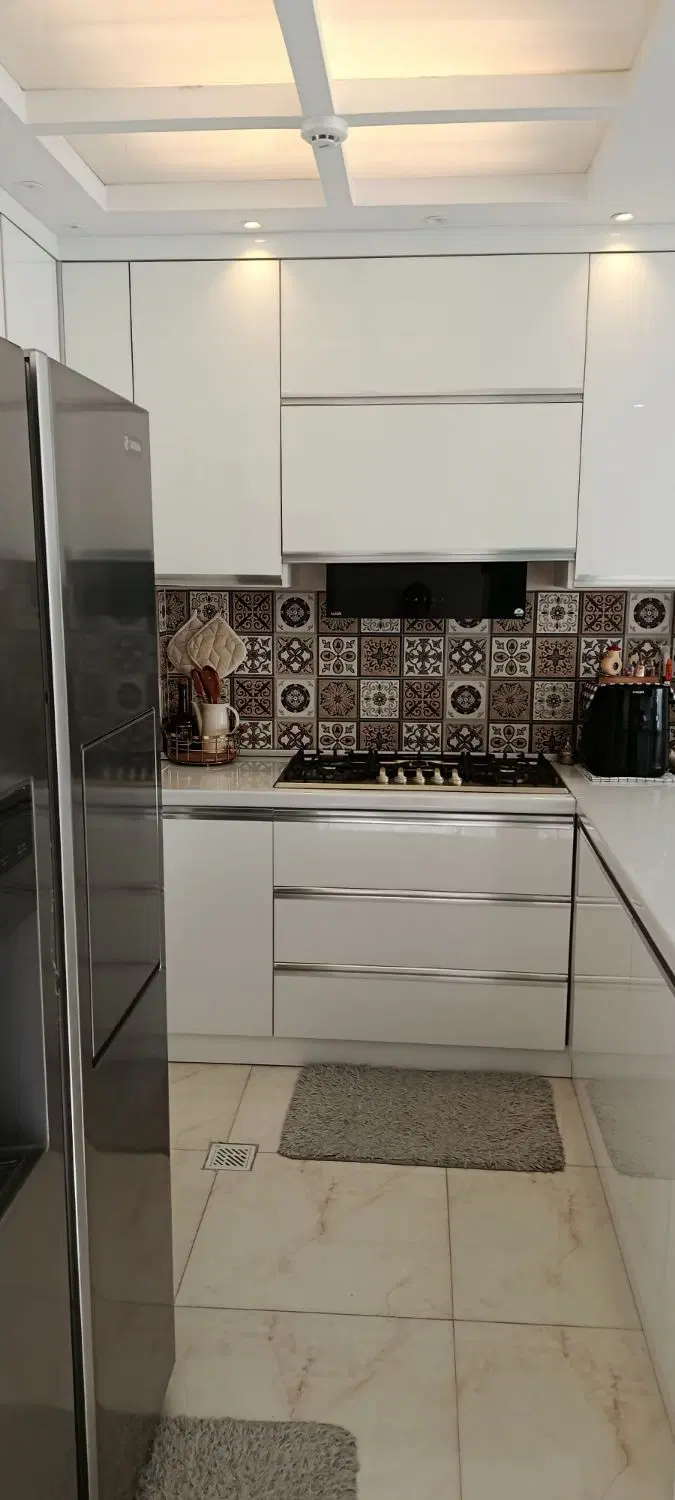فروش آپارتمان۷۰ متری نوساز ، غربی