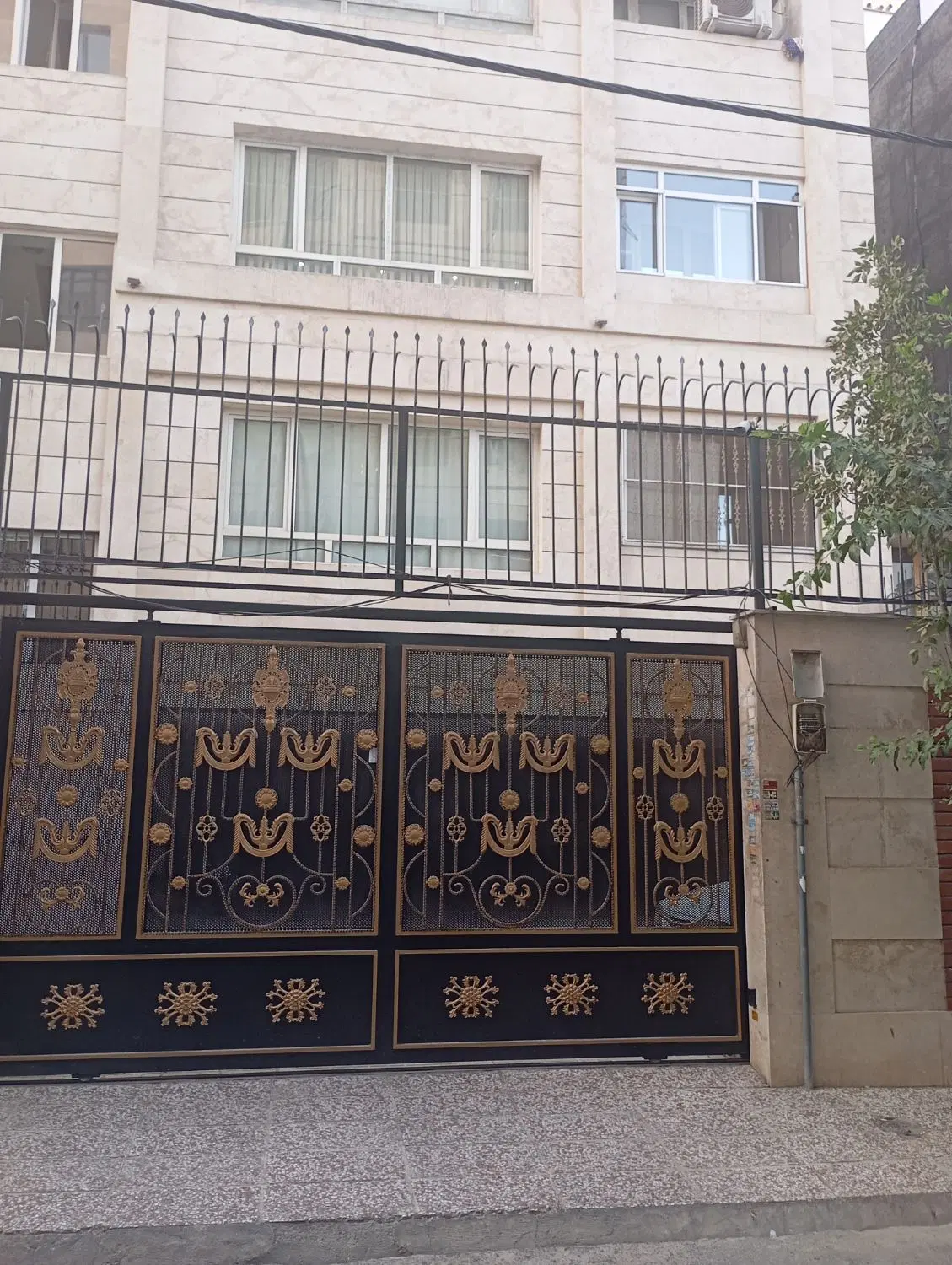 آپارتمان ۱۳۸ متر