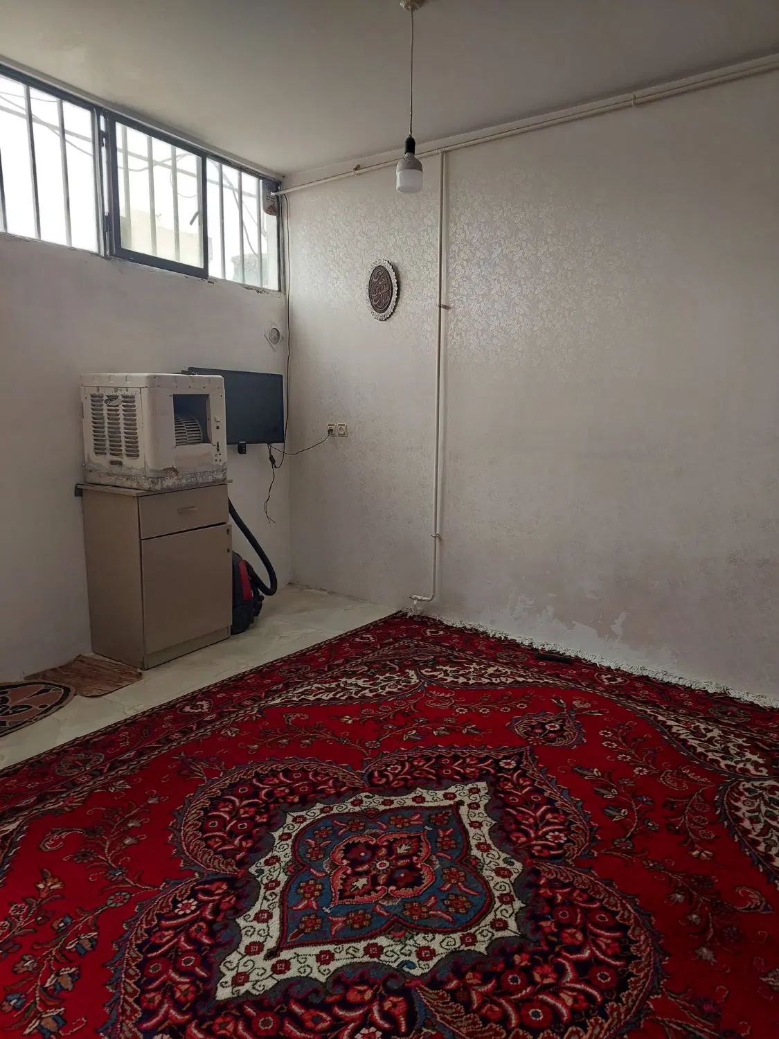 خانه مسکونی دو طبقه