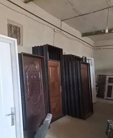 3عدد مغازه تیکمه داش خیابان امام  پلاک 180