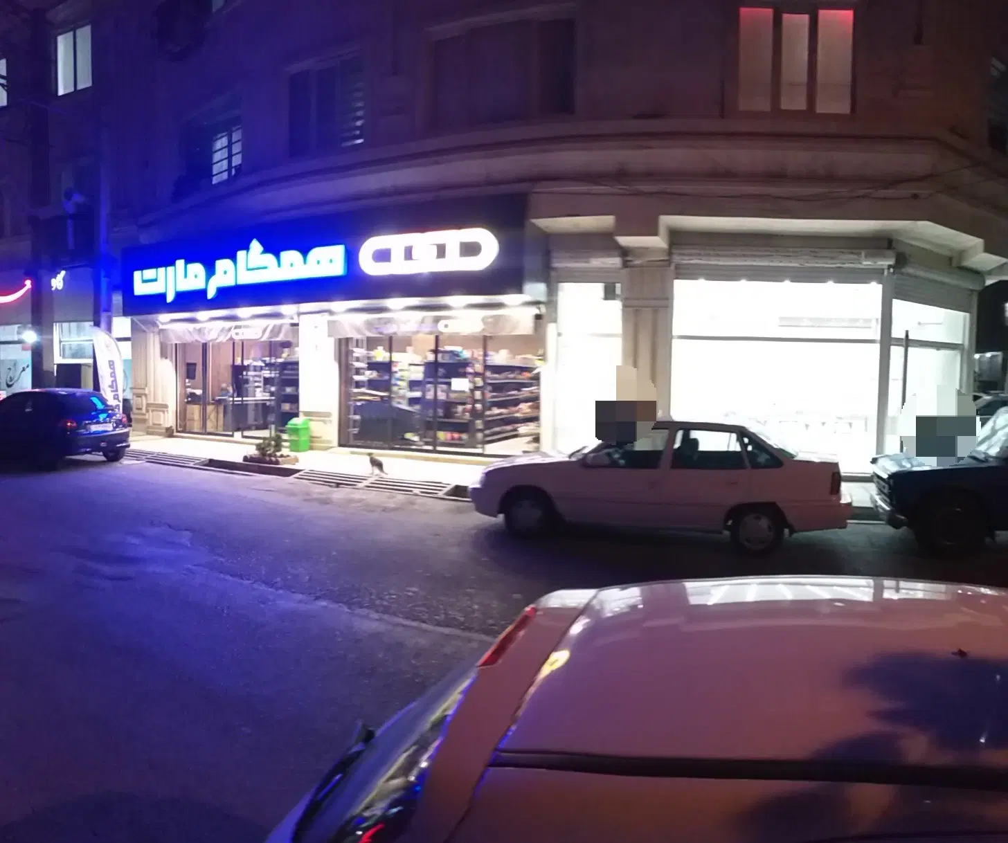 فروش مغازه دونبش ۸۰ متری
