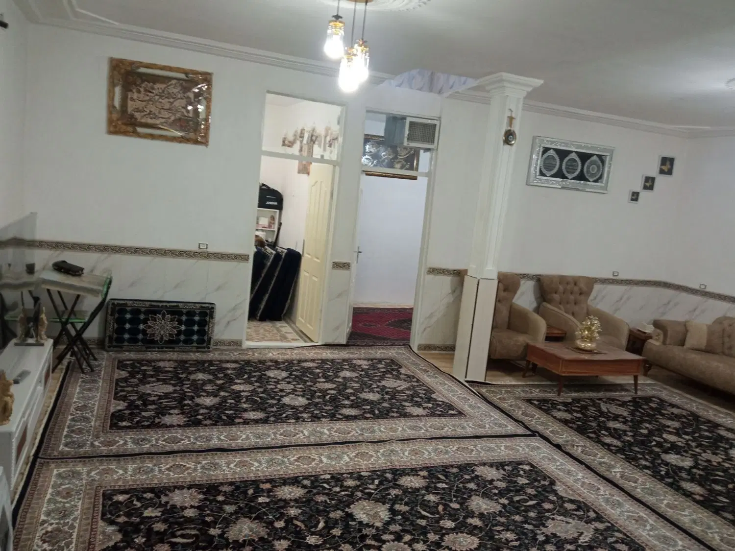 خانه دو طبقه با امتیاز برق وگاز و اب